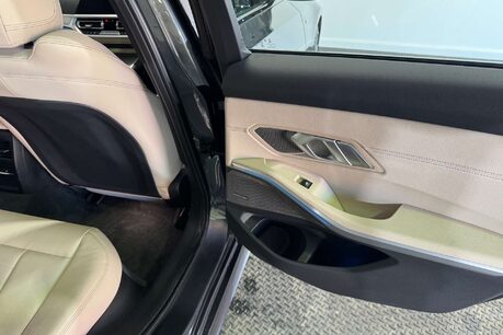 BMW 3 Series 2.0 330e 12kWh M Sport Saloon 4dr Petrol Plug-in Hybrid Auto Euro 6 (s/s) ( 49
