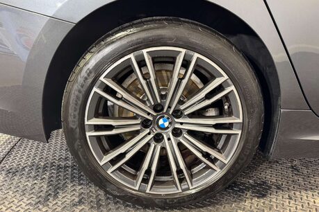 BMW 3 Series 2.0 330e 12kWh M Sport Saloon 4dr Petrol Plug-in Hybrid Auto Euro 6 (s/s) ( 69