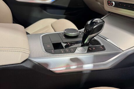 BMW 3 Series 2.0 330e 12kWh M Sport Saloon 4dr Petrol Plug-in Hybrid Auto Euro 6 (s/s) ( 12