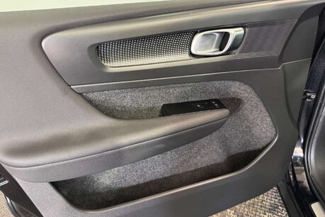 Volvo XC40 1.5h T4 Recharge 10.7kWh R-Design SUV 5dr Petrol Plug-in Hybrid Auto Euro 6 62