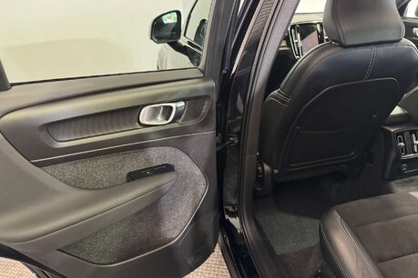 Volvo XC40 1.5h T4 Recharge 10.7kWh R-Design SUV 5dr Petrol Plug-in Hybrid Auto Euro 6 52