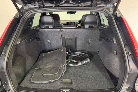 Volvo XC40 1.5h T4 Recharge 10.7kWh R-Design SUV 5dr Petrol Plug-in Hybrid Auto Euro 6 49