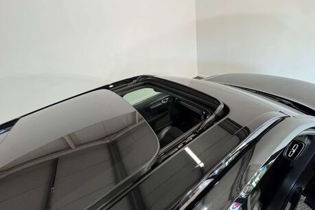 Volvo XC40 1.5h T4 Recharge 10.7kWh R-Design SUV 5dr Petrol Plug-in Hybrid Auto Euro 6 11