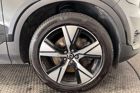 Volvo XC40 1.5h T4 Recharge 10.7kWh R-Design SUV 5dr Petrol Plug-in Hybrid Auto Euro 6 68