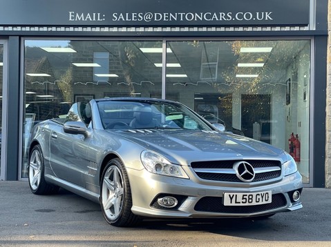 Mercedes-Benz SL Class SL500 1