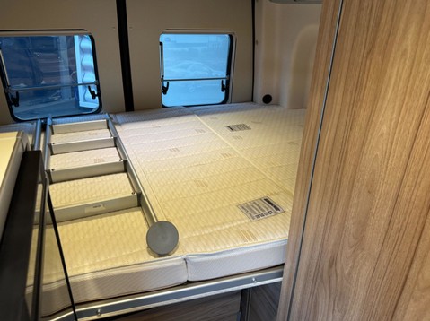 Hymer Grand Canyon 40