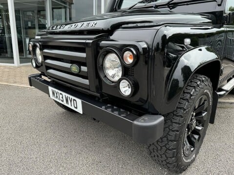 Land Rover Defender TD XS STATION WAGON 4