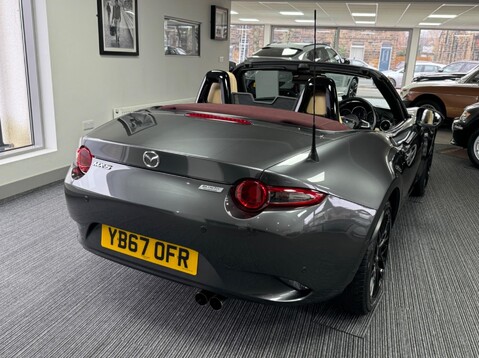 Mazda MX-5 Z-SPORT 10