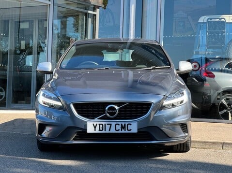 Volvo V40 T3 R-DESIGN NAV PLUS 3