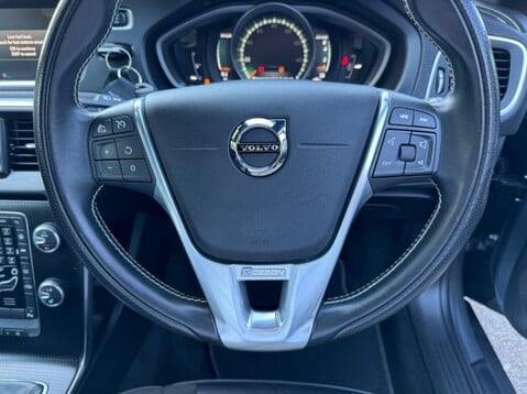 Volvo V40 T3 R-DESIGN NAV PLUS 34