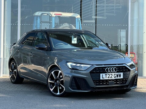 Audi A1 SPORTBACK TFSI S LINE BLACK EDITION 2