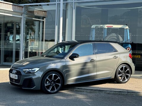 Audi A1 SPORTBACK TFSI S LINE BLACK EDITION 9