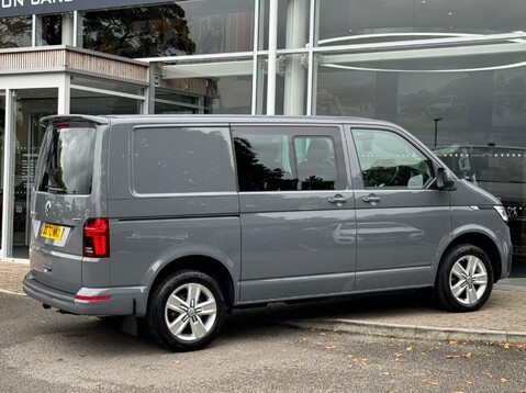 Volkswagen Transporter T32 TDI KOMBI HIGHLINE 4MOTION 11