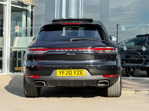 Porsche Macan PDK 7