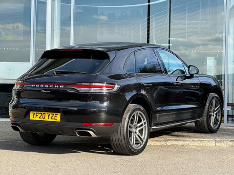 Porsche Macan PDK 8