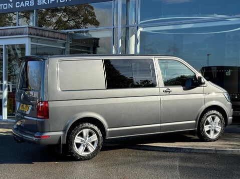 Volkswagen Transporter T32 TDI KOMBI HIGHLINE 4MOTION BMT 11