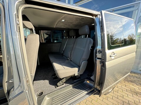 Volkswagen Transporter T32 TDI KOMBI HIGHLINE 4MOTION BMT 29