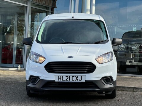 Ford Transit Courier BASE 3