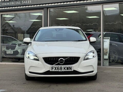 Volvo V40 T2 MOMENTUM NAV PLUS 7