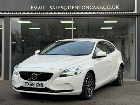 Volvo V40 T2 MOMENTUM NAV PLUS 9