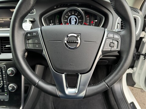 Volvo V40 T2 MOMENTUM NAV PLUS 66