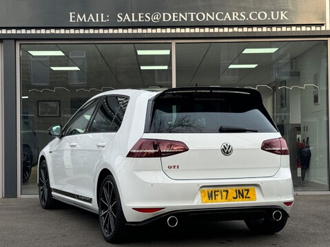 Volkswagen Golf GTI CLUBSPORT EDITION 40 DSG 17