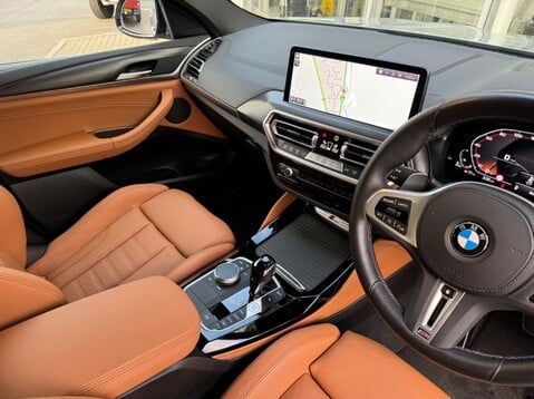 BMW X4 M40D MHEV 27