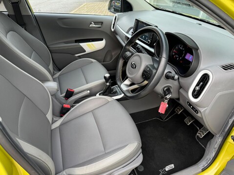 Kia Picanto X-LINE 32