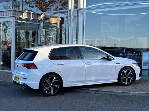 Volkswagen Golf R TSI 4MOTION DSG 10