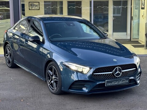 Mercedes-Benz A Class A 200 D AMG LINE EXECUTIVE 2