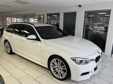 BMW 3 Series 320I M SPORT TOURING 1