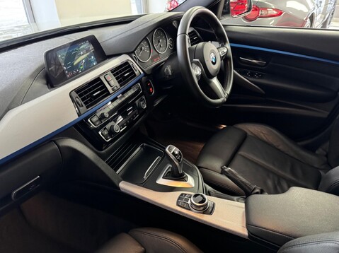 BMW 3 Series 320I M SPORT TOURING 21