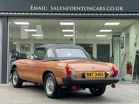 MG MGB ROADSTER 5