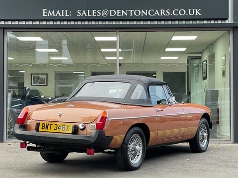 MG MGB ROADSTER 7