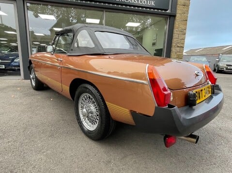 MG MGB ROADSTER 9