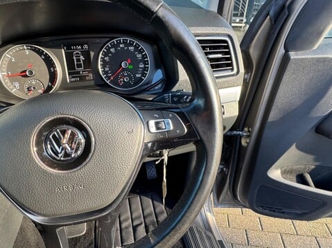 Volkswagen Amarok DC V6 TDI HIGHLINE 4MOTION 25