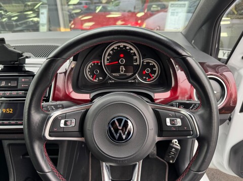 Volkswagen Up GTI 28