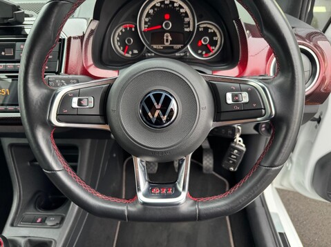 Volkswagen Up GTI 33