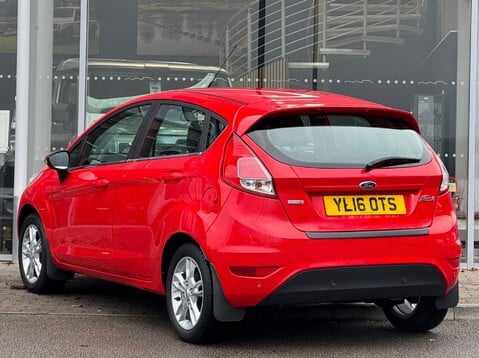 Ford Fiesta ZETEC 6