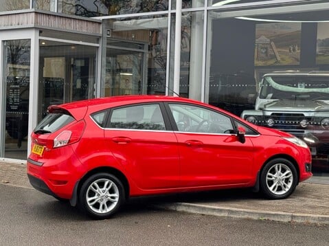 Ford Fiesta ZETEC 10