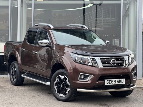 Nissan Navara 2.3 dCi Tekna 4WD Euro 6 (s/s) 4dr 2