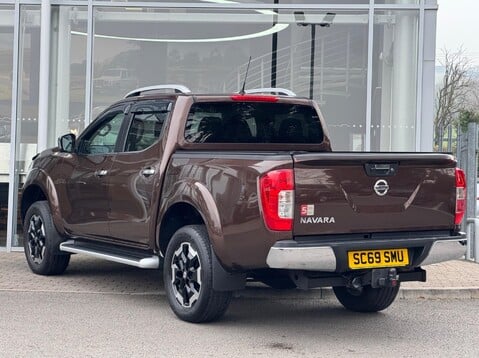 Nissan Navara 2.3 dCi Tekna 4WD Euro 6 (s/s) 4dr 7