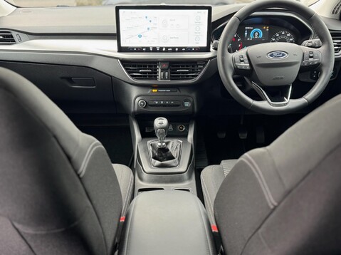 Ford Focus TITANIUM 36