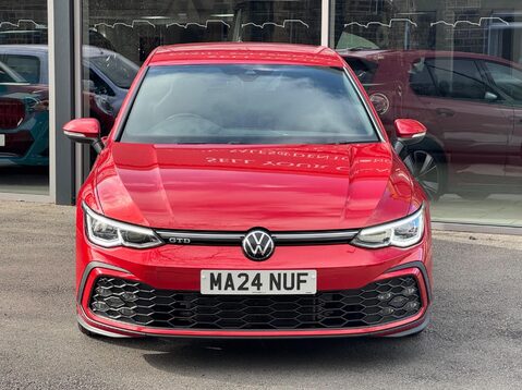 Volkswagen Golf GTD TDI DSG 13