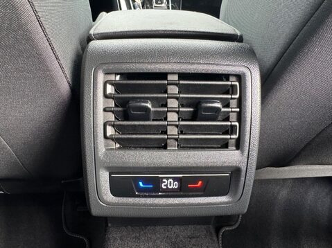 Volkswagen Golf GTD TDI DSG 61