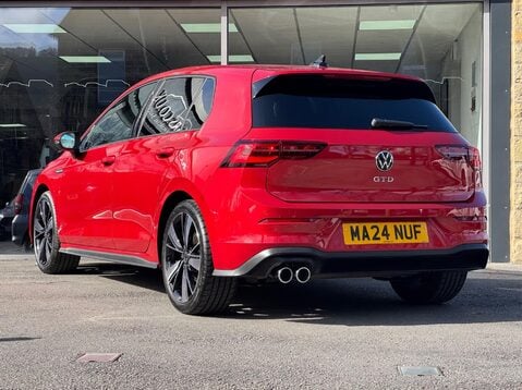 Volkswagen Golf GTD TDI DSG 28