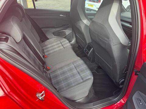 Volkswagen Golf GTD TDI DSG 45