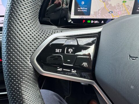 Volkswagen Golf GTD TDI DSG 77