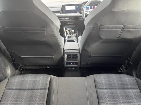 Volkswagen Golf GTD TDI DSG 46