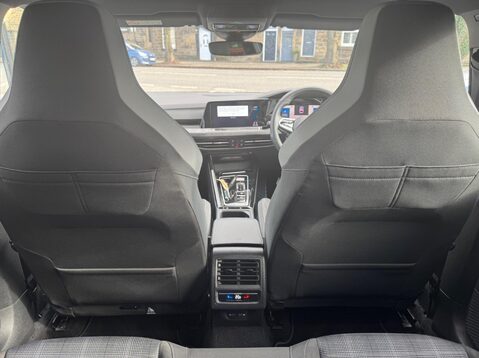 Volkswagen Golf GTD TDI DSG 33